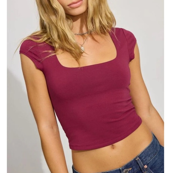 SQUARE NECK TOP - Picture 3 of 3